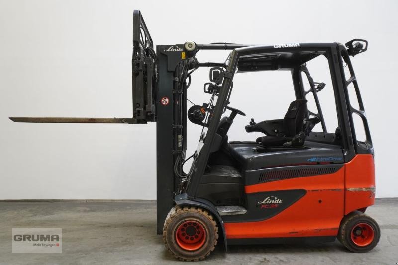 Gabelstapler от тип Linde E 35 HL-01 FC 387, Gebrauchtmaschine в Friedberg-Derching (Снимка 4)