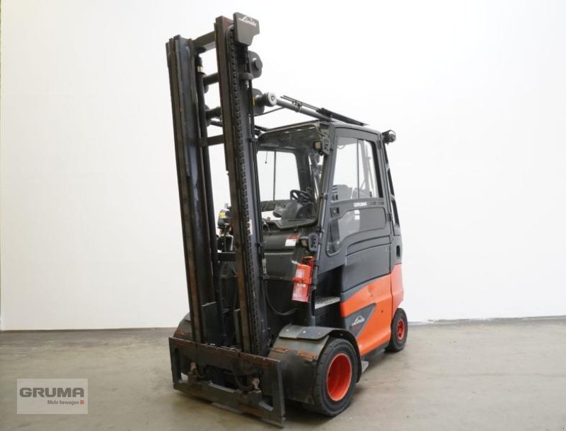 Gabelstapler del tipo Linde E 40/600 H 388, Gebrauchtmaschine In Friedberg-Derching (Immagine 1)