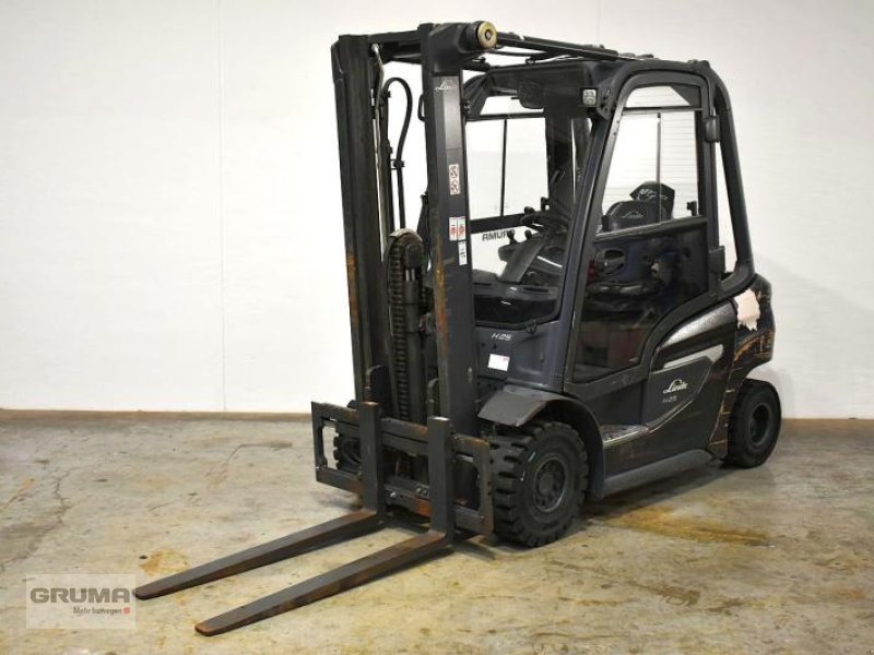 Gabelstapler tip Linde H 25 T 1202-01, Gebrauchtmaschine in Friedberg-Derching (Poză 1)