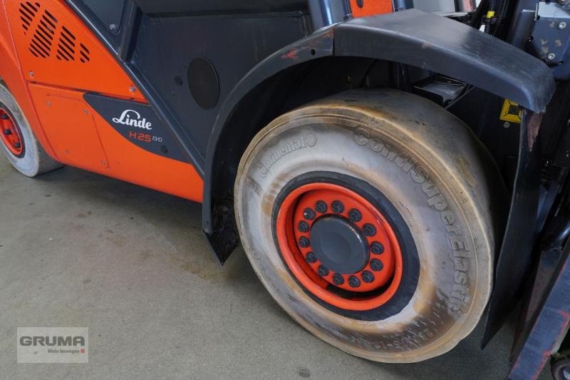 Gabelstapler des Typs Linde H 25 T/600 EVO 393-02, Gebrauchtmaschine in Friedberg-Derching (Bild 9)