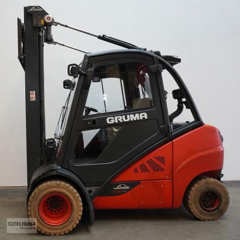 Gabelstapler des Typs Linde H 30 D (3B) EVO 393-02, Gebrauchtmaschine in Friedberg-Derching (Bild 4)