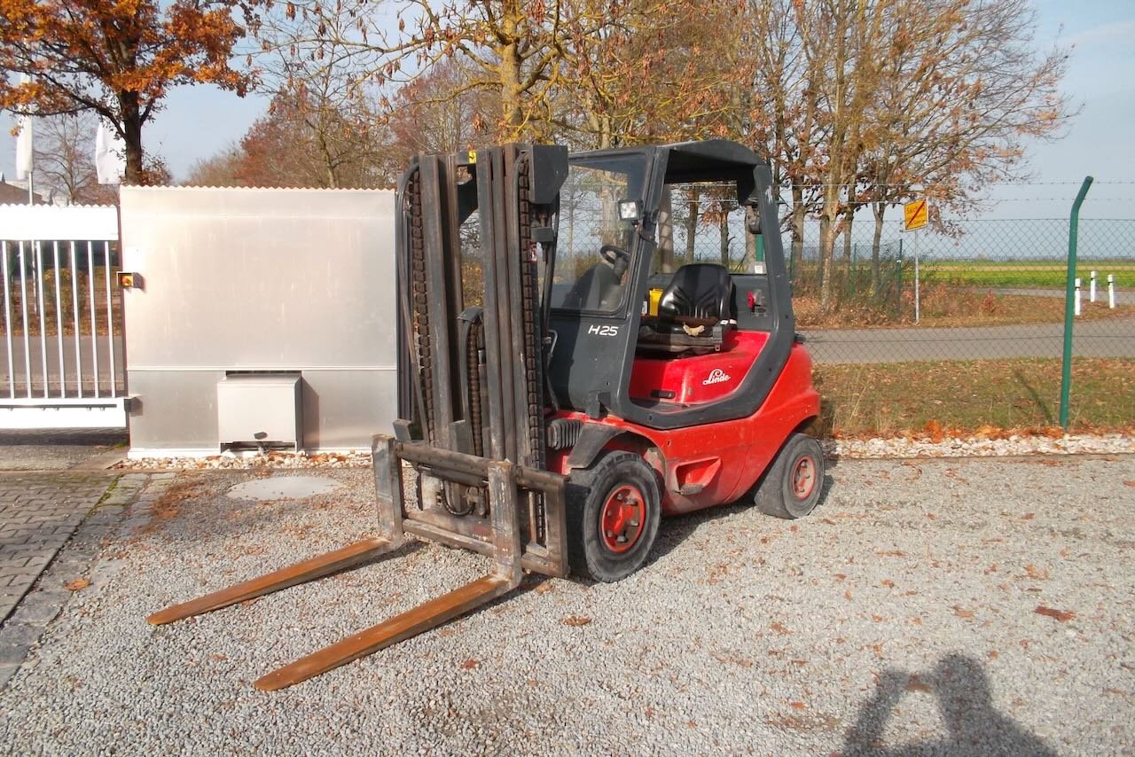 Gabelstapler des Typs Linde H25D-02, Gebrauchtmaschine in Salching (Bild 2)