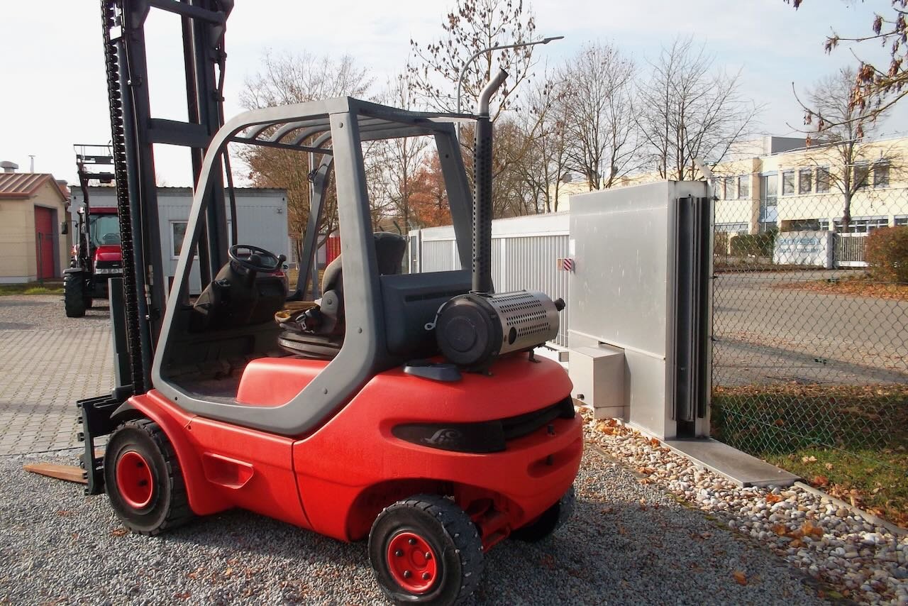 Gabelstapler des Typs Linde H30D, Gebrauchtmaschine in Salching (Bild 5)