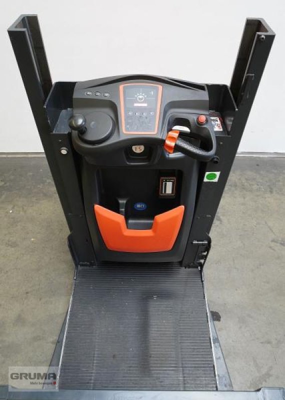 Gabelstapler typu Linde V 10 5212, Gebrauchtmaschine v Friedberg-Derching (Obrázek 3)