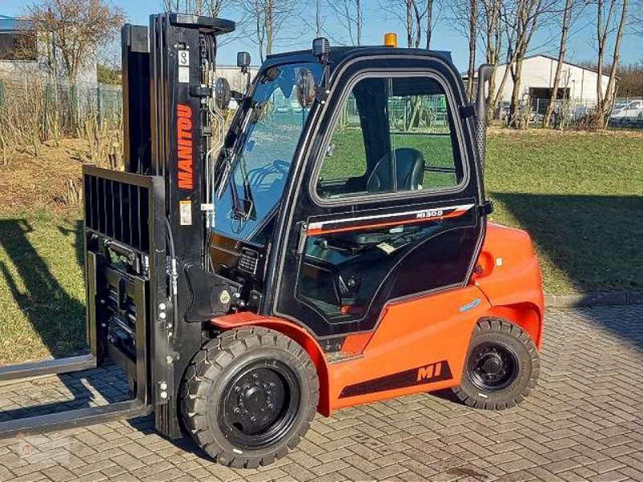 Gabelstapler des Typs Manitou MI 30 D, Neumaschine in Oyten (Bild 2)