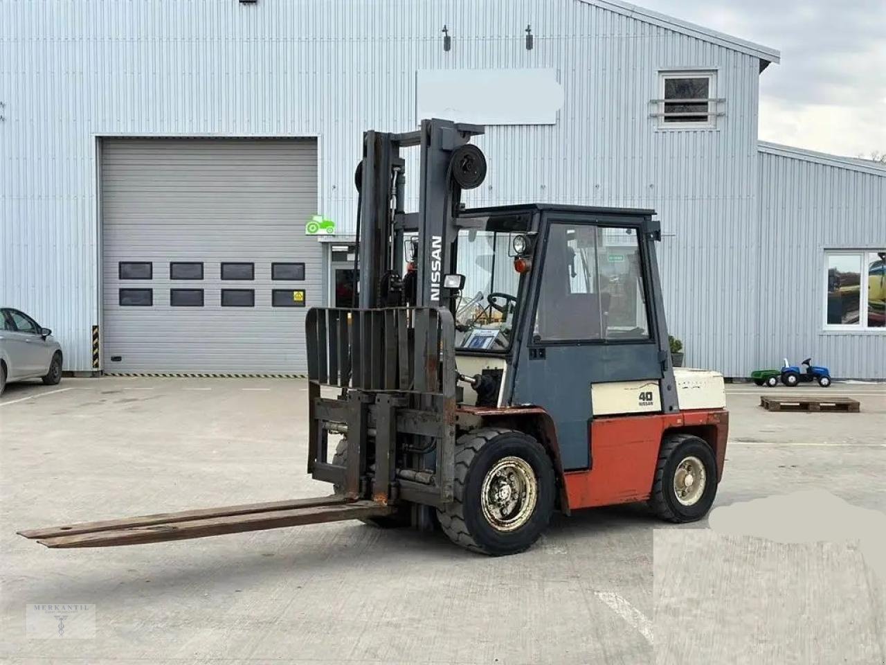 Gabelstapler des Typs Nissan 40, Gebrauchtmaschine in Pragsdorf (Bild 1)