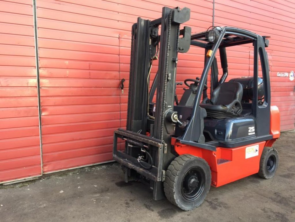 Gabelstapler des Typs Nissan FG 25, Gebrauchtmaschine in Радехів (Bild 3)