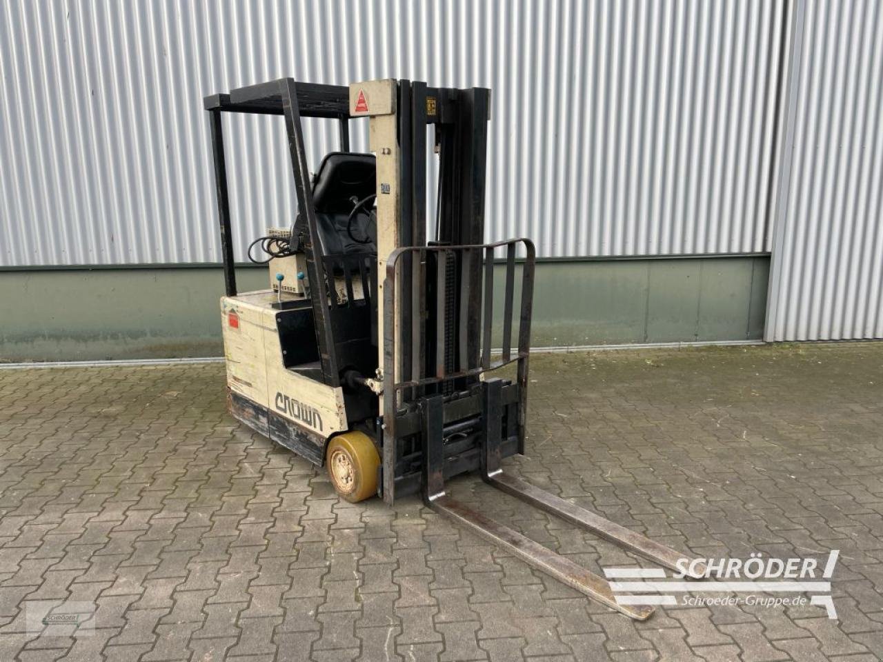 Gabelstapler typu Sonstige CROWN - 30 SC.TT, Gebrauchtmaschine v Wildeshausen (Obrázek 1)