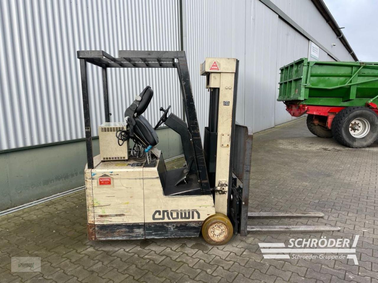 Gabelstapler typu Sonstige CROWN - 30 SC.TT, Gebrauchtmaschine v Wildeshausen (Obrázek 2)