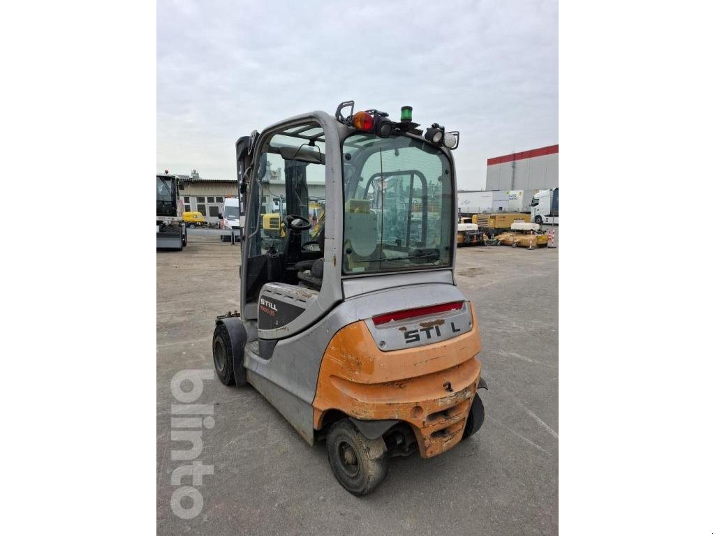 Gabelstapler del tipo Still RX 60-35, Gebrauchtmaschine In Düsseldorf (Immagine 3)