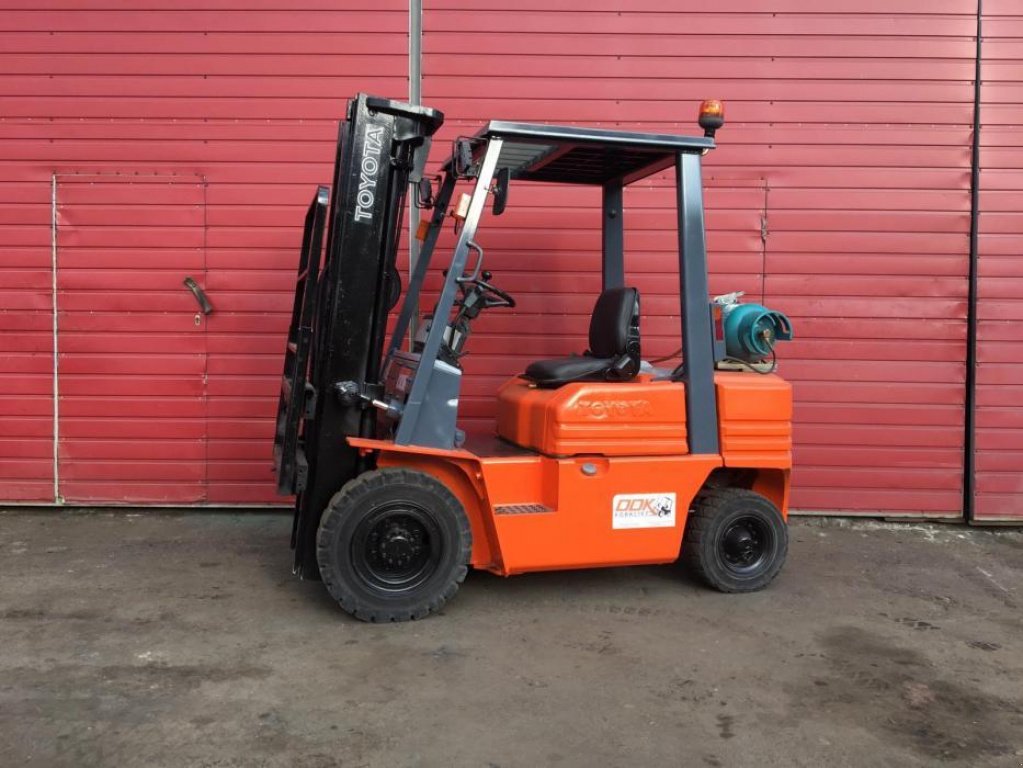 Gabelstapler typu Toyota 02-7FD25, Gebrauchtmaschine v Радехів (Obrázek 5)