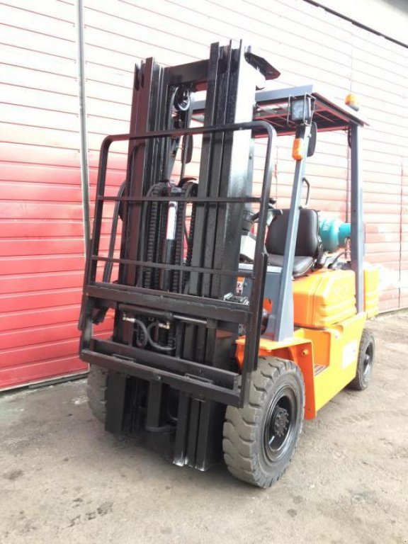 Gabelstapler typu Toyota 02-7FD25, Gebrauchtmaschine v Радехів (Obrázek 4)