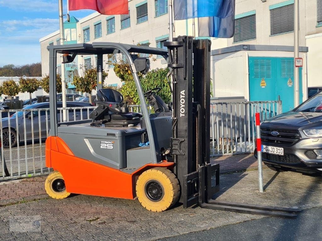 Gabelstapler des Typs Toyota 8FBMT25, Gebrauchtmaschine in Friedrichsdorf (Bild 3)