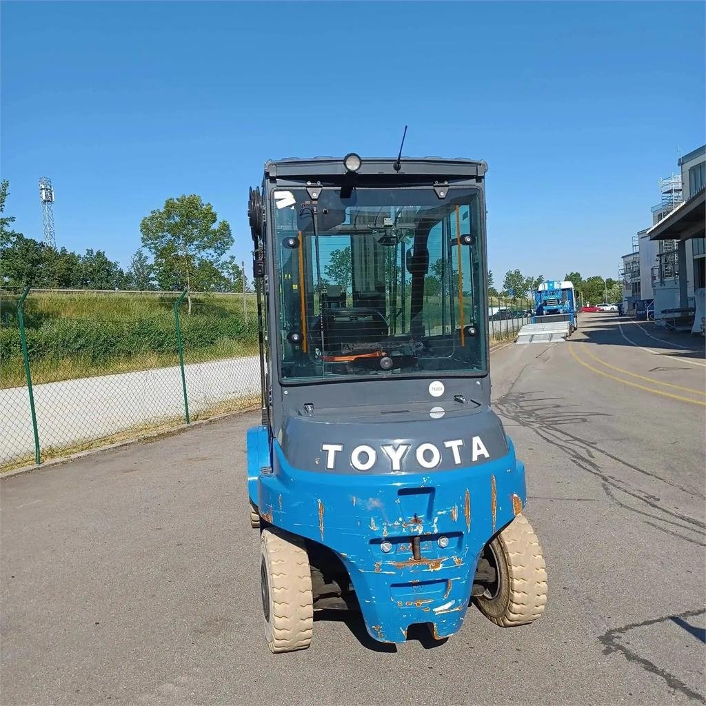 Gabelstapler от тип Toyota 8FBMT50 - FSM 7200, Gebrauchtmaschine в Schierling (Снимка 4)