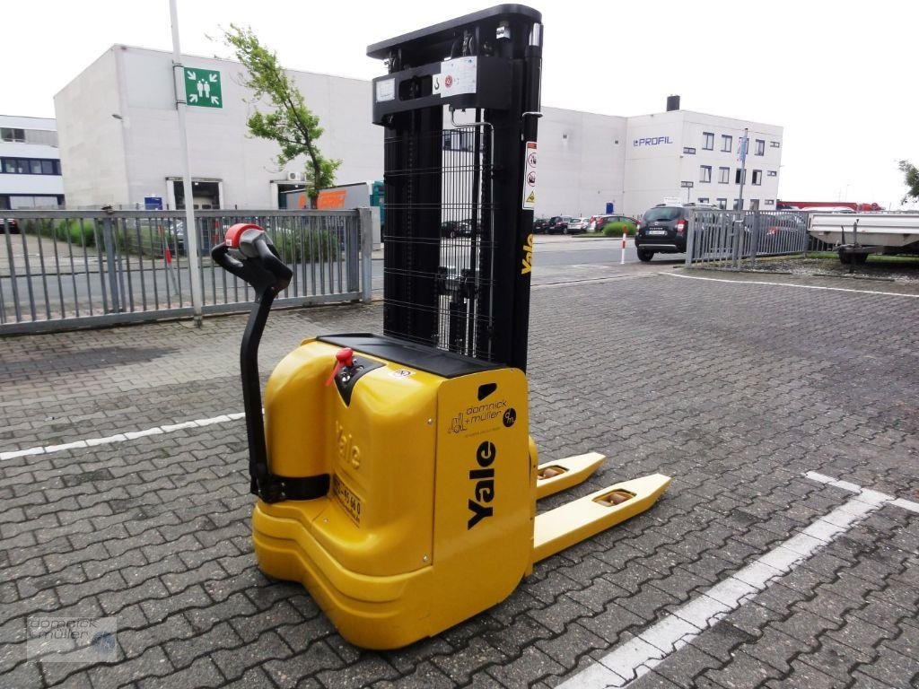 Gabelstapler van het type Yale MS 14 IL, Gebrauchtmaschine in Friedrichsdorf (Foto 3)