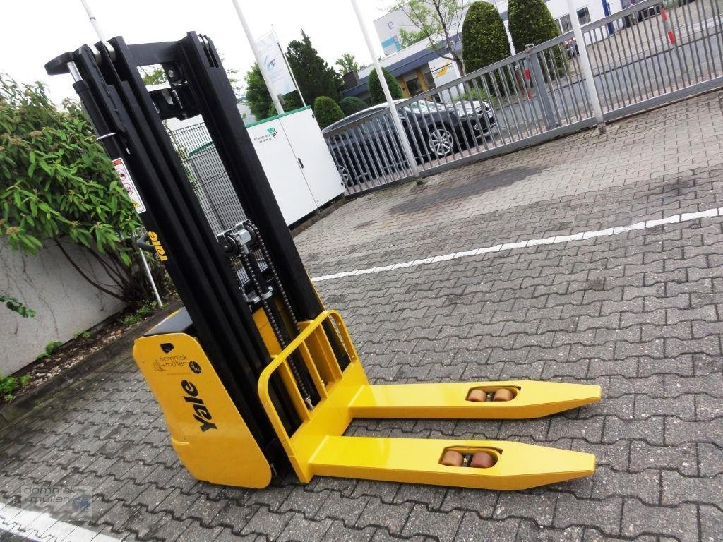 Gabelstapler van het type Yale MS 14 IL, Gebrauchtmaschine in Friedrichsdorf (Foto 2)