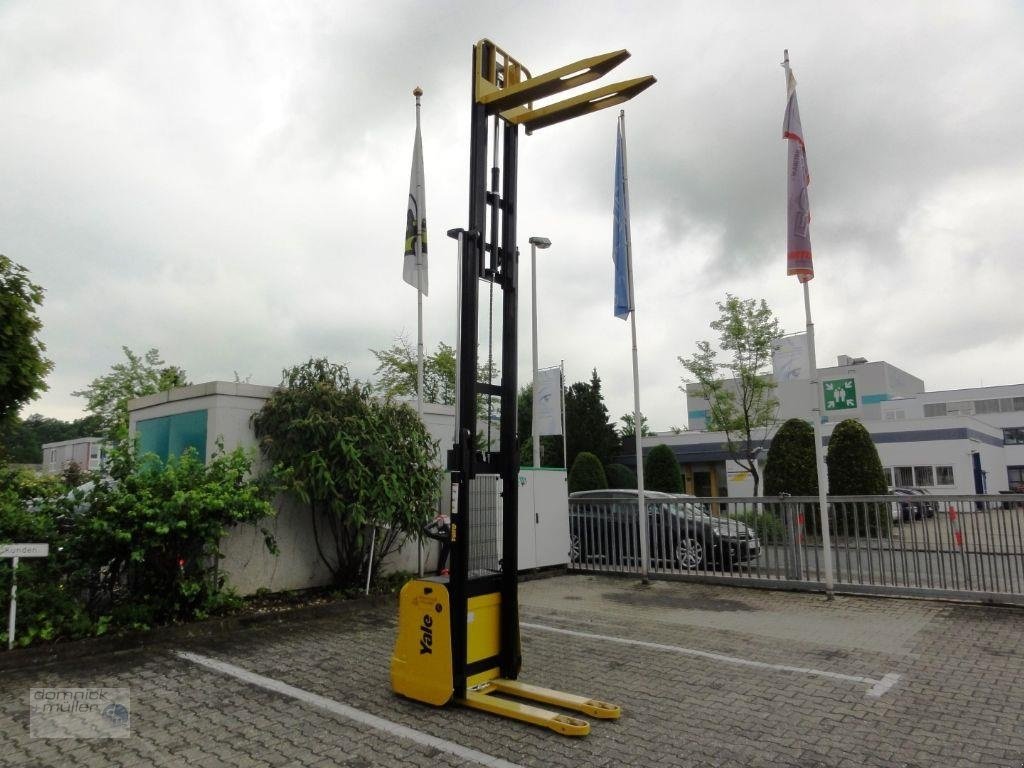 Gabelstapler van het type Yale MS 14 IL, Gebrauchtmaschine in Friedrichsdorf (Foto 10)