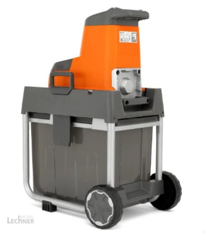 Gartenhäcksler of the type Husqvarna Akku-Häcksler GS 340is, Neumaschine in Bad Abbach-Dünzling (Picture 3)