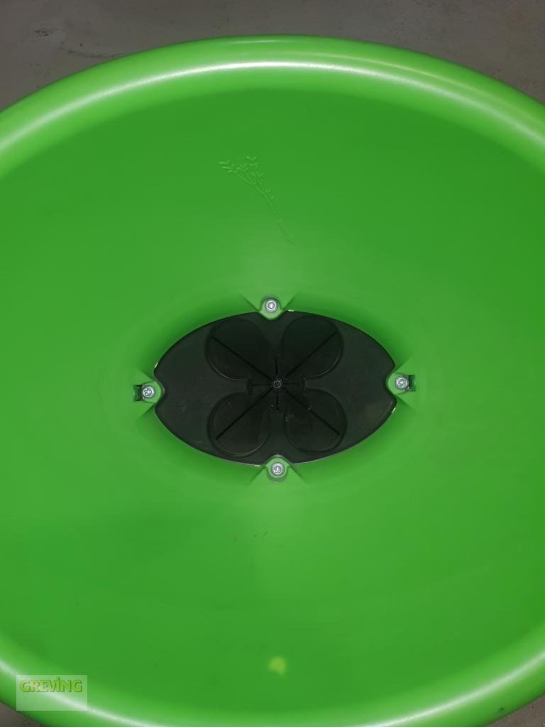 Gartenhäcksler of the type Viking GE 150, Neumaschine in Greven (Picture 3)