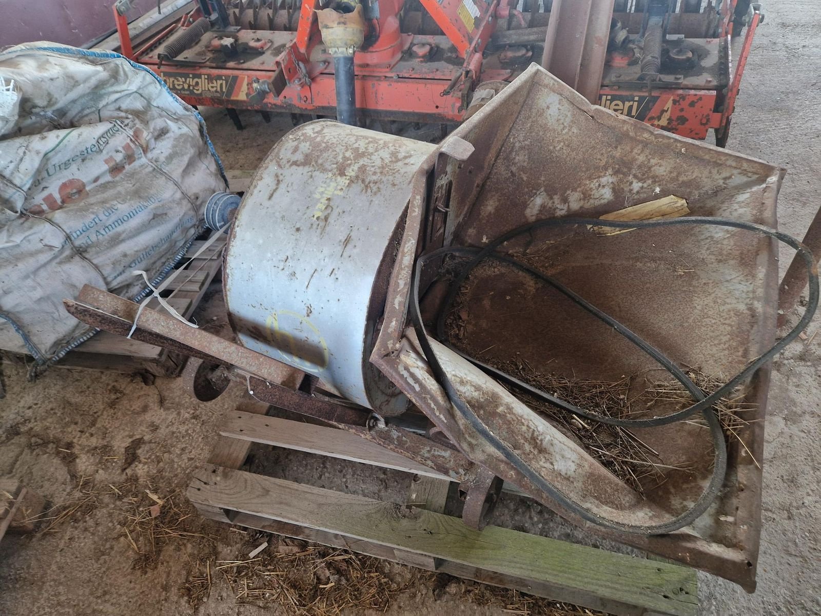 Gebläse typu Sonstige Getreibegebläse mit 200mm Rohr, Gebrauchtmaschine v Grünbach (Obrázek 4)