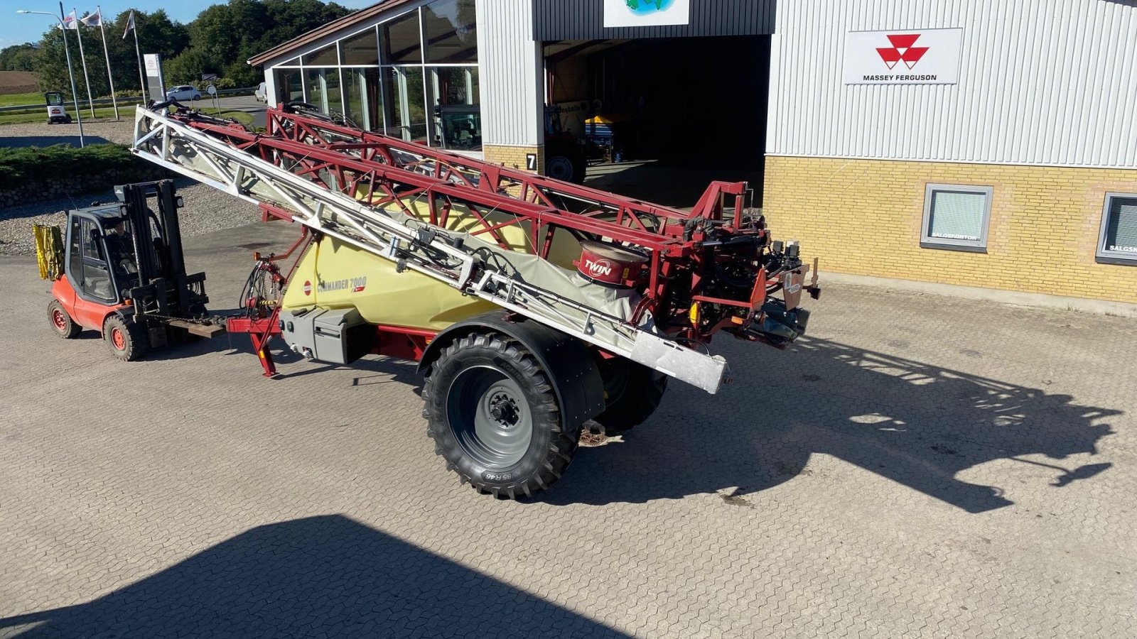 Gebläsespritze Türe ait Hardi 36m Commander 7000i Twin Force  TwinForce, Gebrauchtmaschine içinde Ringe (resim 2)