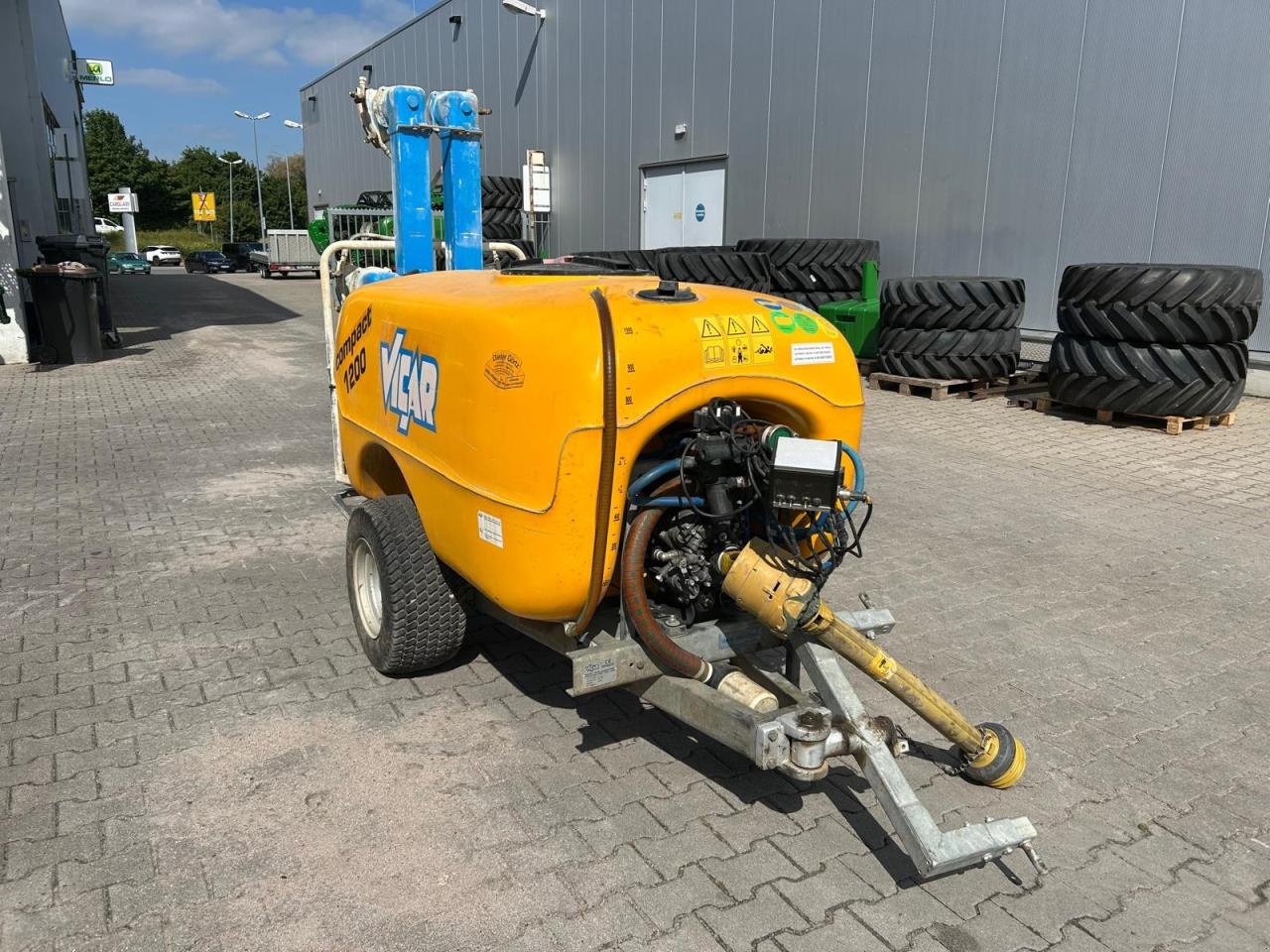 Gebläsespritze des Typs Vicar 1200L, Gebrauchtmaschine in Worms (Bild 1)