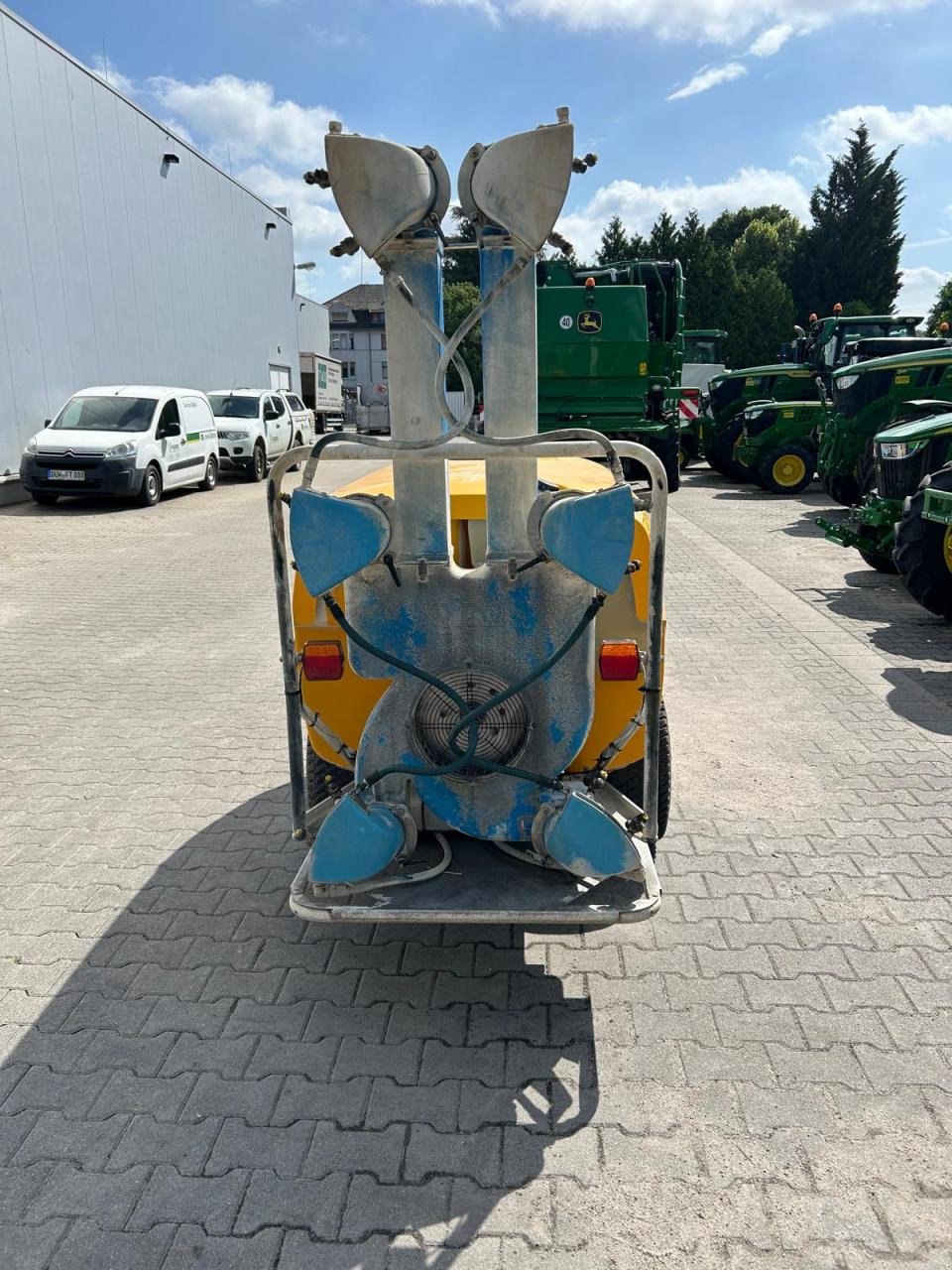 Gebläsespritze des Typs Vicar 1200L, Gebrauchtmaschine in Worms (Bild 3)