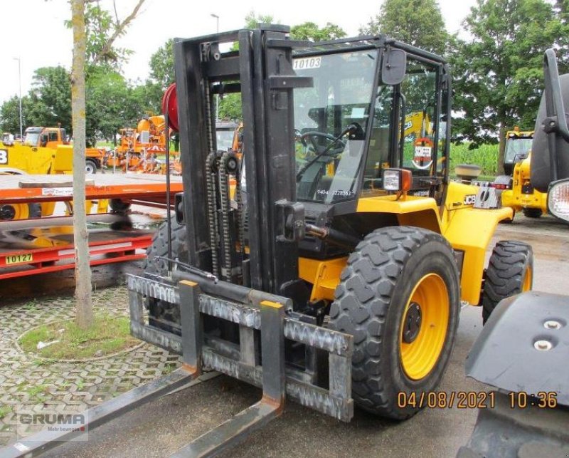 Geländestapler des Typs JCB 940-4, Gebrauchtmaschine in Friedberg-Derching (Bild 1)