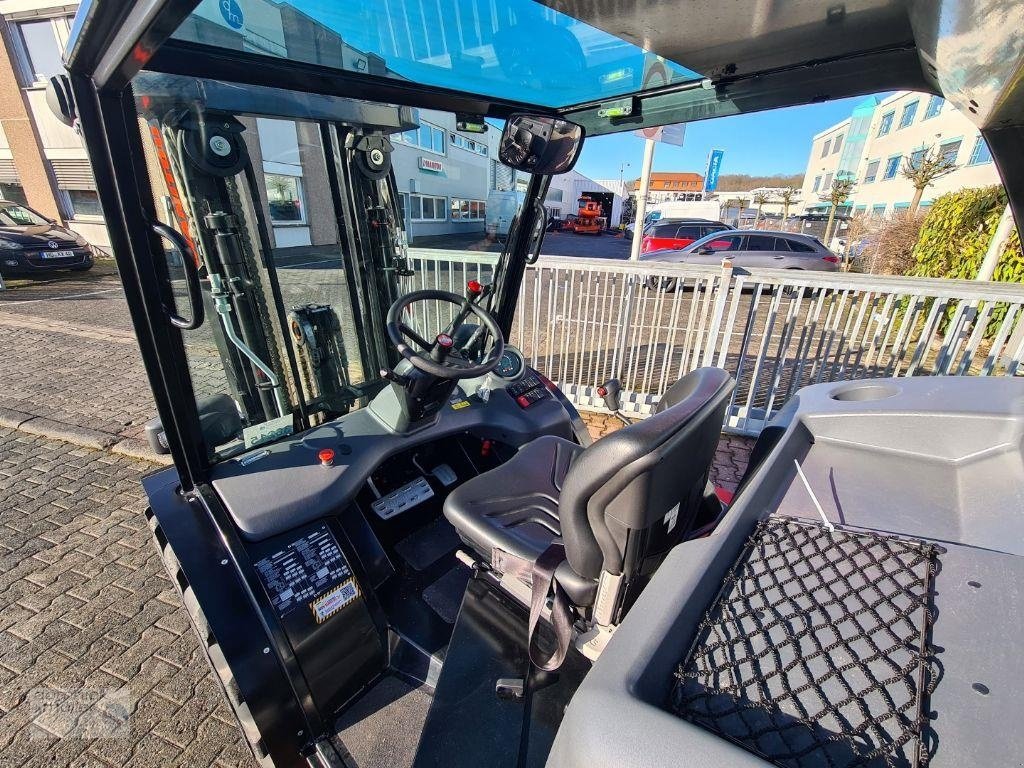 Geländestapler типа Manitou MC 25-4 ST5B S1 Buggy, Gebrauchtmaschine в Friedrichsdorf (Фотография 10)