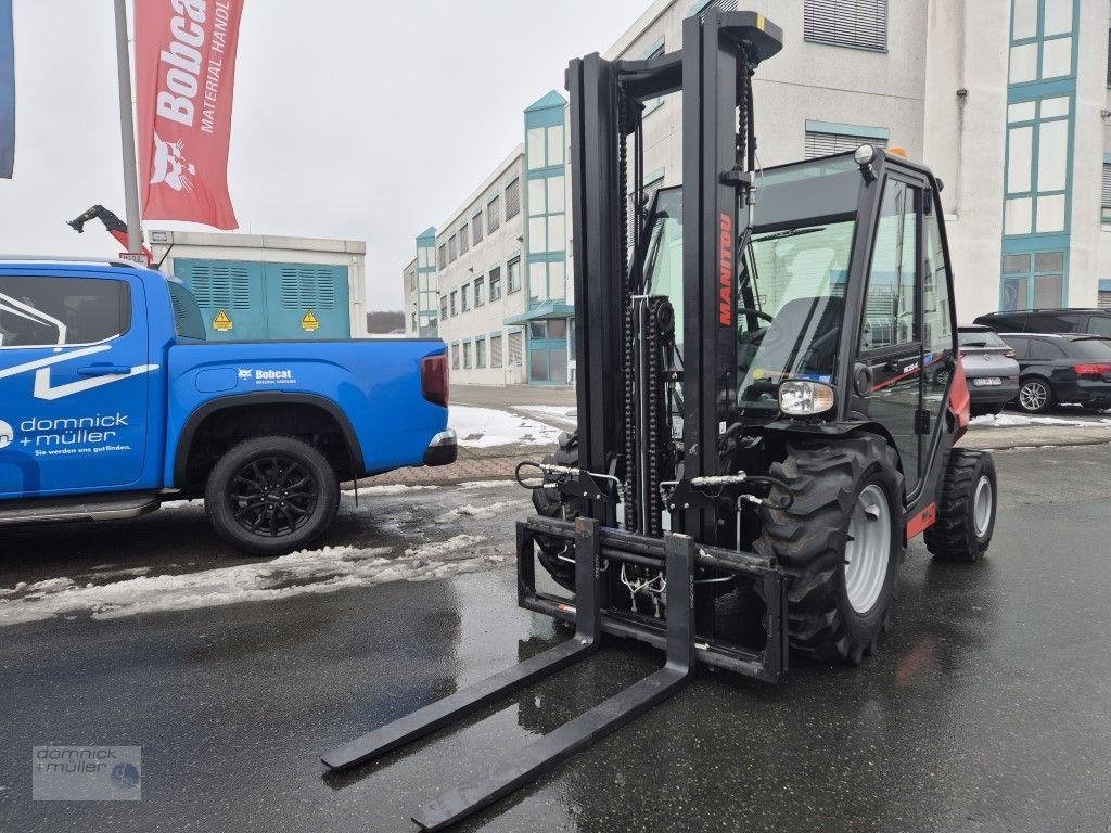 Geländestapler van het type Manitou MC 25-4 ST5B S1, Gebrauchtmaschine in Friedrichsdorf (Foto 3)