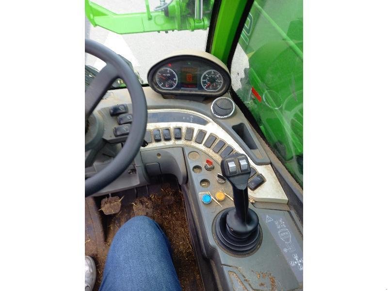 Geländestapler of the type Merlo P 27,6 PLUS, Gebrauchtmaschine in Levier (Picture 7)