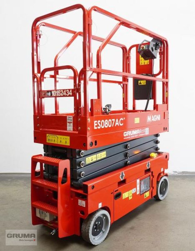 Gelenkteleskopbühne tipa Magni Scherenarbeitsbühne ES0807AC, Gebrauchtmaschine u Friedberg-Derching (Slika 2)