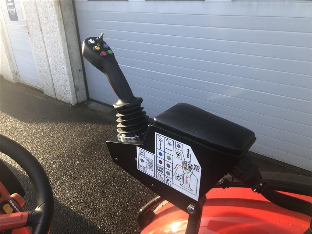 Geräteträger des Typs Antonio Carraro SR 7600 Infinity, Gebrauchtmaschine in Holstebro (Bild 3)