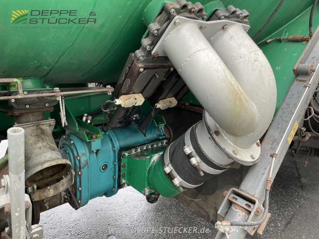 Geräteträger del tipo CLAAS Xerion 3800 Saddle Trac, Gebrauchtmaschine In Rietberg (Immagine 22)