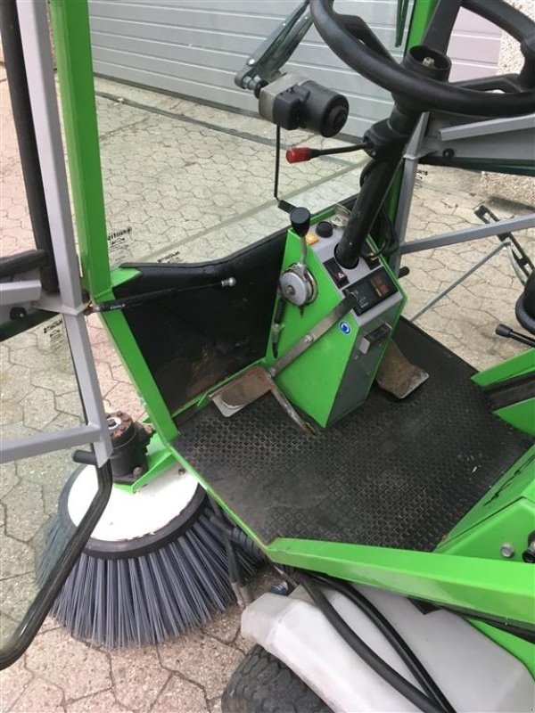 Geräteträger typu Egholm 2100 Kabine, Gebrauchtmaschine v Helsinge (Obrázek 1)