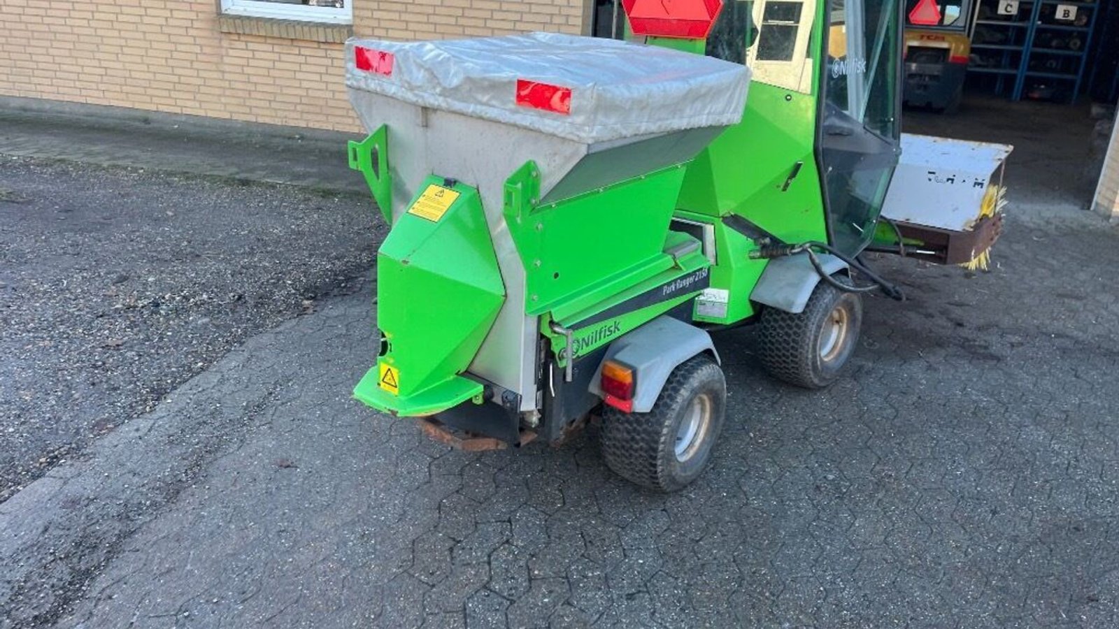 Geräteträger Türe ait Egholm 2150 Redskabsbærer, Gebrauchtmaschine içinde Rødovre (resim 5)