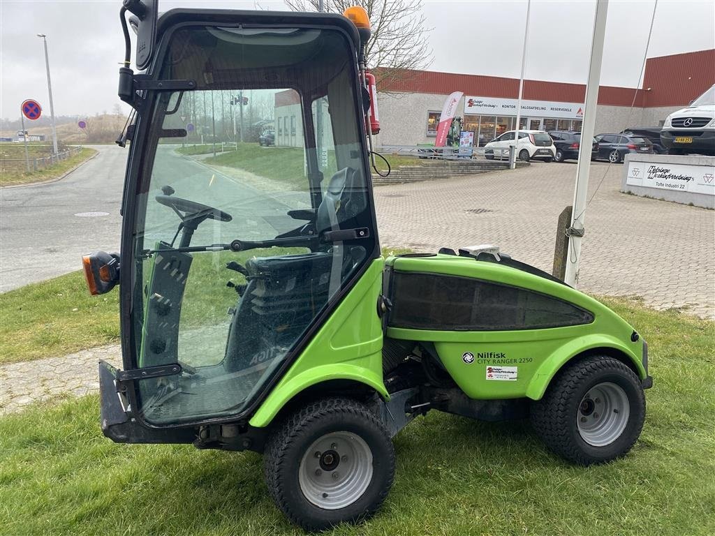 Geräteträger Türe ait Egholm 2250, Gebrauchtmaschine içinde Helsinge (resim 1)