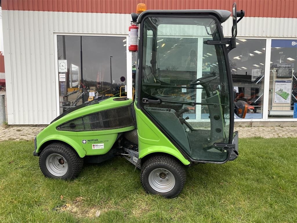 Geräteträger Türe ait Egholm 2250, Gebrauchtmaschine içinde Helsinge (resim 2)