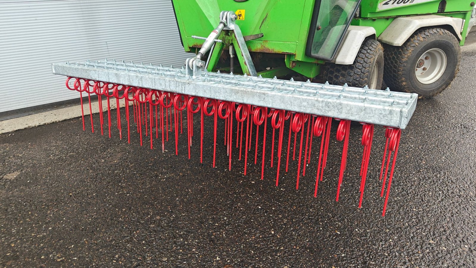 Geräteträger типа Egholm Anker Bjerre Riven 150cm 150cm gårdrive, 3-rækket, Gebrauchtmaschine в Holstebro (Фотография 12)