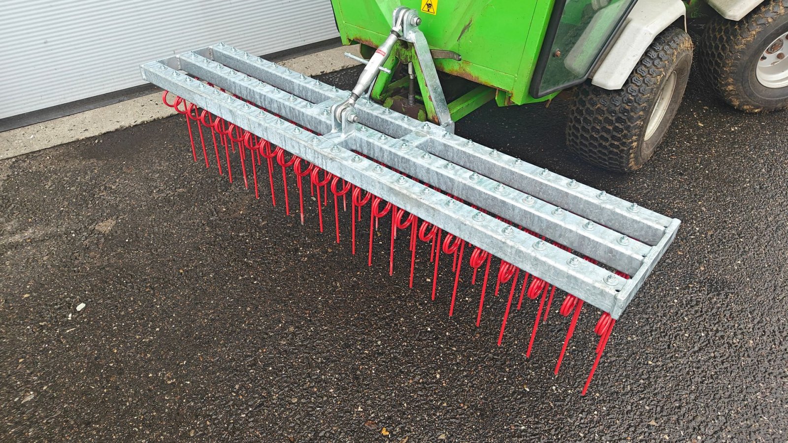 Geräteträger типа Egholm Anker Bjerre Riven 150cm 150cm gårdrive, 3-rækket, Gebrauchtmaschine в Holstebro (Фотография 1)