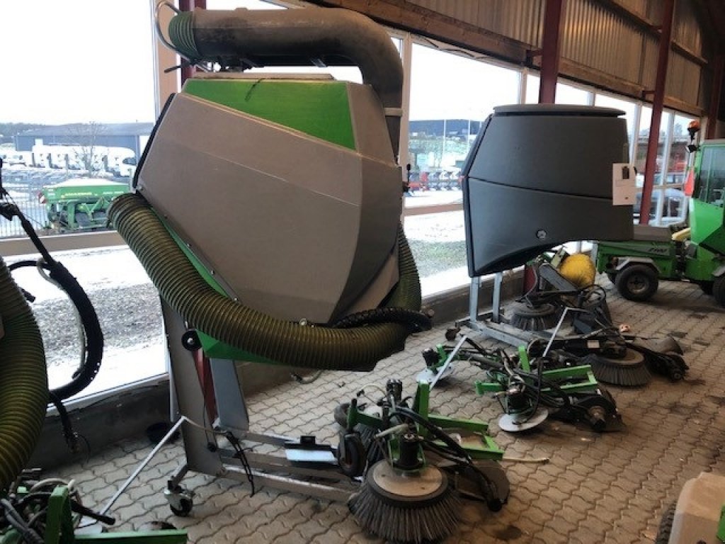 Geräteträger Türe ait Egholm FEJE/SUGEANLÆG Inkl. eksternsugeslange, Gebrauchtmaschine içinde Vejle (resim 3)