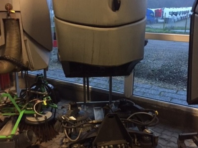 Geräteträger des Typs Egholm Feje- Sugeanlæg, Gebrauchtmaschine in Vejle (Bild 1)