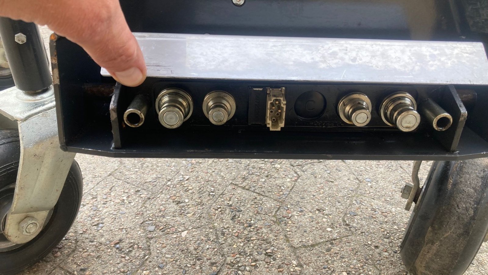 Geräteträger Türe ait Egholm Hækklipper, Gebrauchtmaschine içinde Tinglev (resim 7)