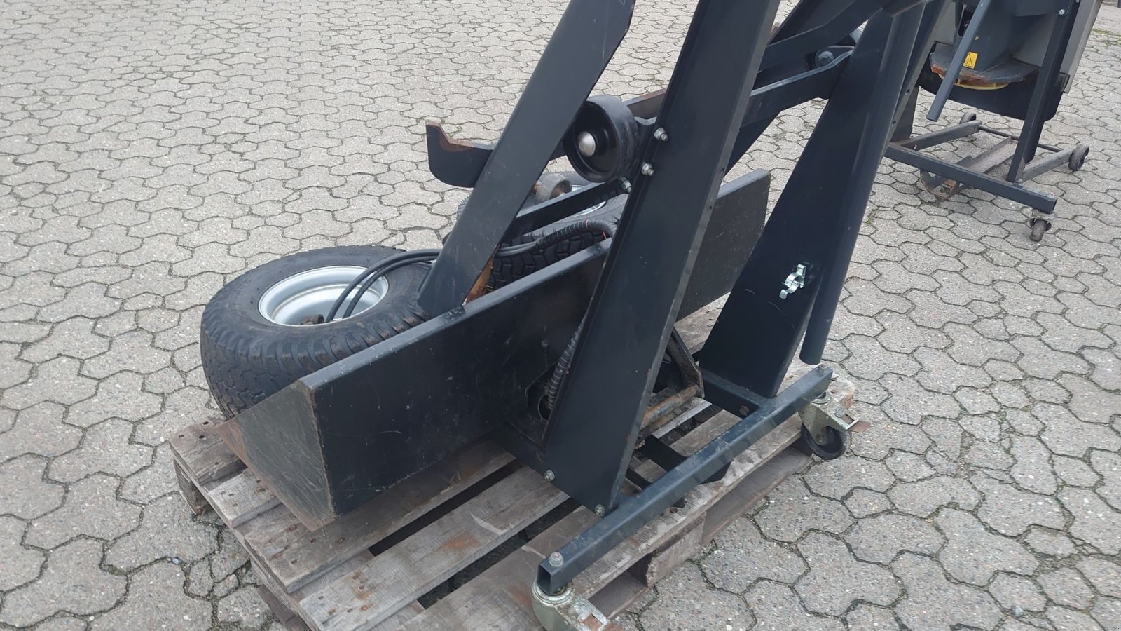 Geräteträger of the type Egholm Park Ranger 2150, Gebrauchtmaschine in Nørresundby (Picture 14)