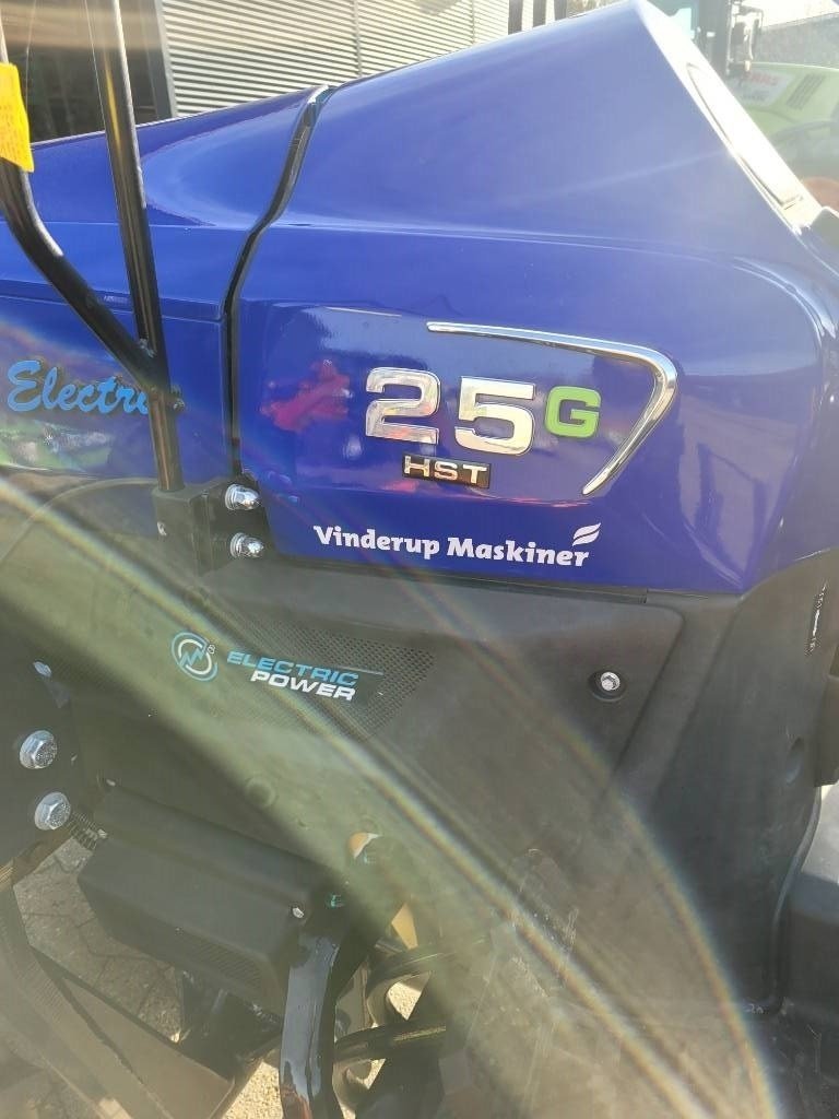 Geräteträger del tipo Farmtrac 25 G HST, Gebrauchtmaschine en Vinderup (Imagen 3)