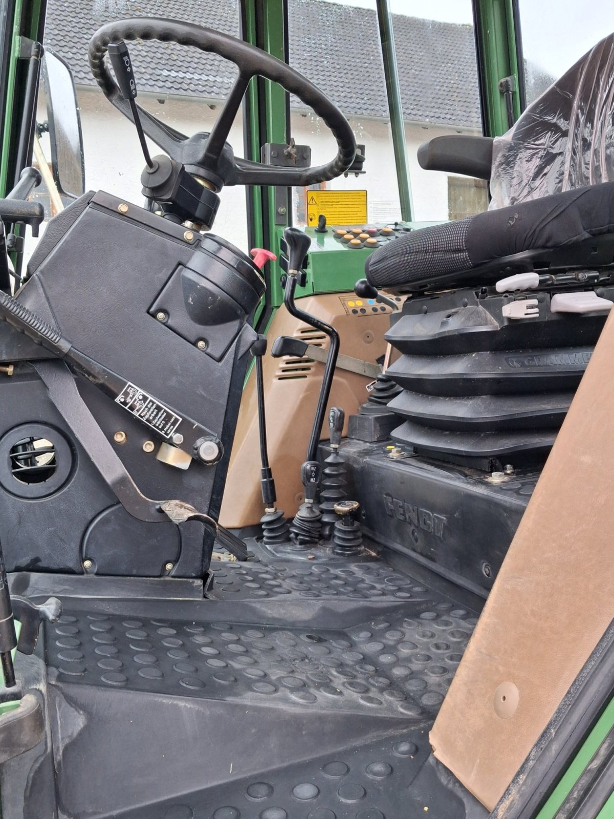 Geräteträger Türe ait Fendt 345 GT, Gebrauchtmaschine içinde Geiselhöring (resim 9)