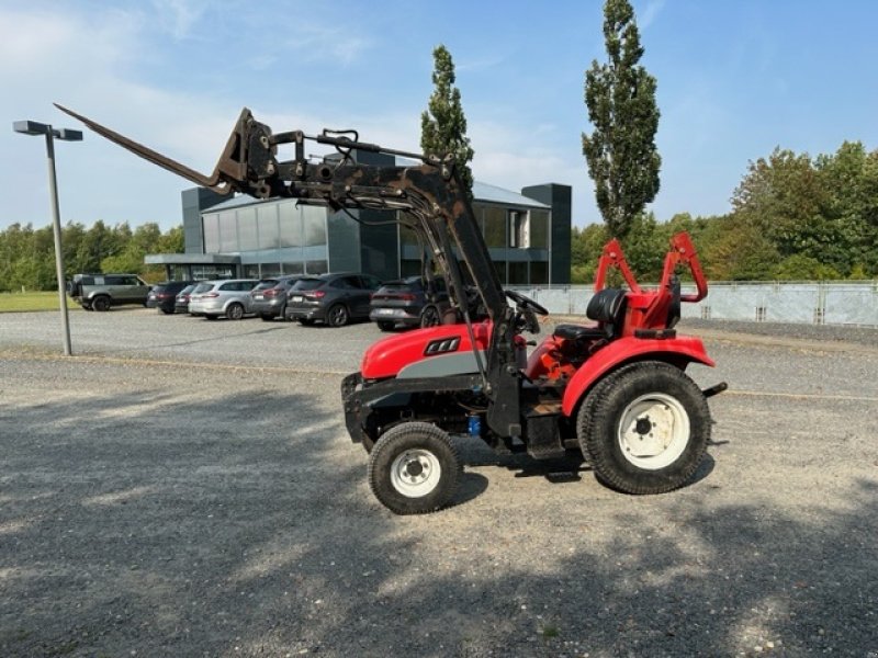 Geräteträger типа Feng Shou DF-304 G2 Med Frontlæsser, Gebrauchtmaschine в Herning (Фотография 3)