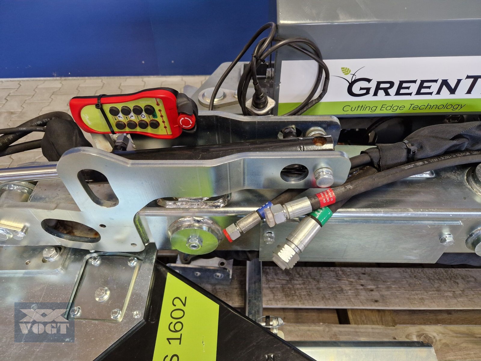 Geräteträger des Typs Greentec PUMA 2803 TELE R Geräteträger inkl. LRS 1602 Astsäge Vorführgerät, Gebrauchtmaschine in Schmallenberg (Bild 16)