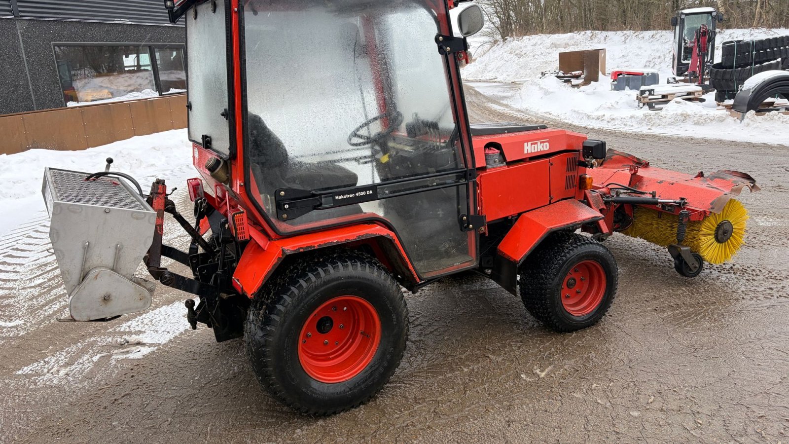 Geräteträger типа Hako Hakotrac 4500 DA M. Sneplov, kost og saltspreder, Gebrauchtmaschine в Roslev (Фотография 5)