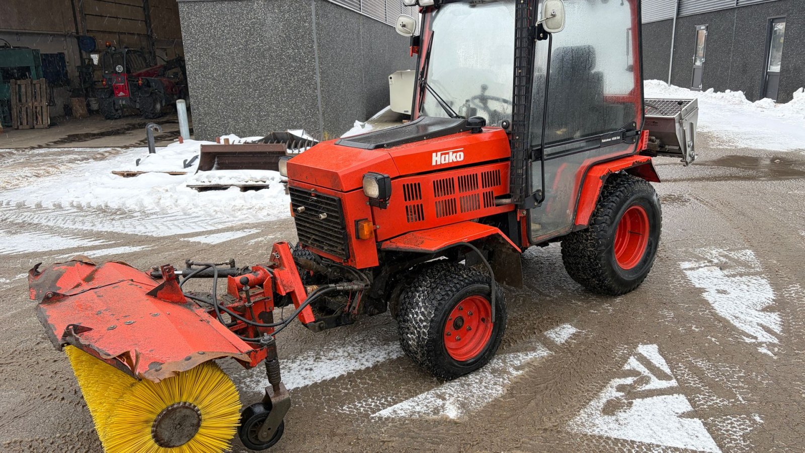 Geräteträger типа Hako Hakotrac 4500 DA M. Sneplov, kost og saltspreder, Gebrauchtmaschine в Roslev (Фотография 1)